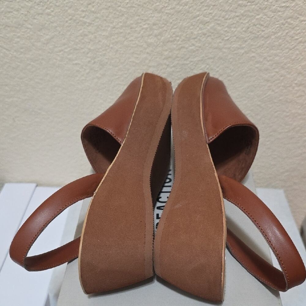 Kenneth Cole Reaction Women's Sandals - Picture 5 of 9